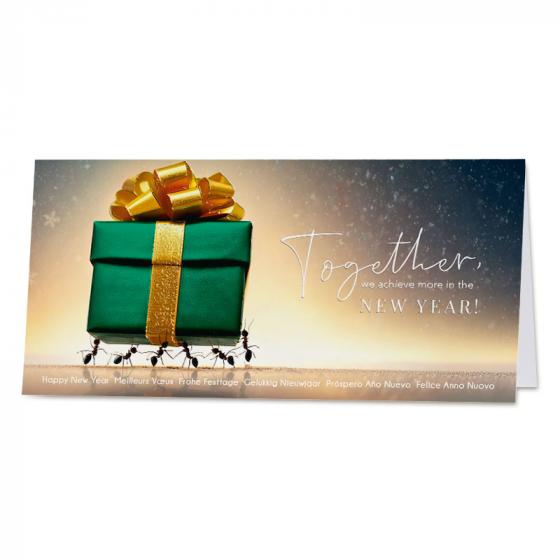 Nieuwjaarskaart met teamwork-thema en cadeautje