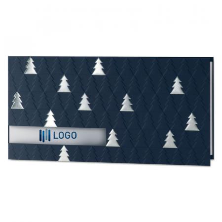 Donkerblauwe kerstkaart met gepreegde kerstbomen