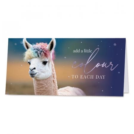 Nieuwjaarskaart met kleurrijke alpaca en holografische zilverfolie